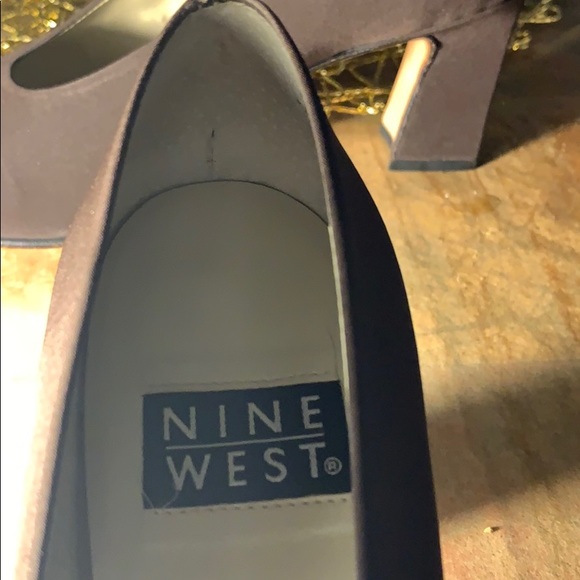 NINE WEST Brown Fabric Heels - Picture 5 of 7